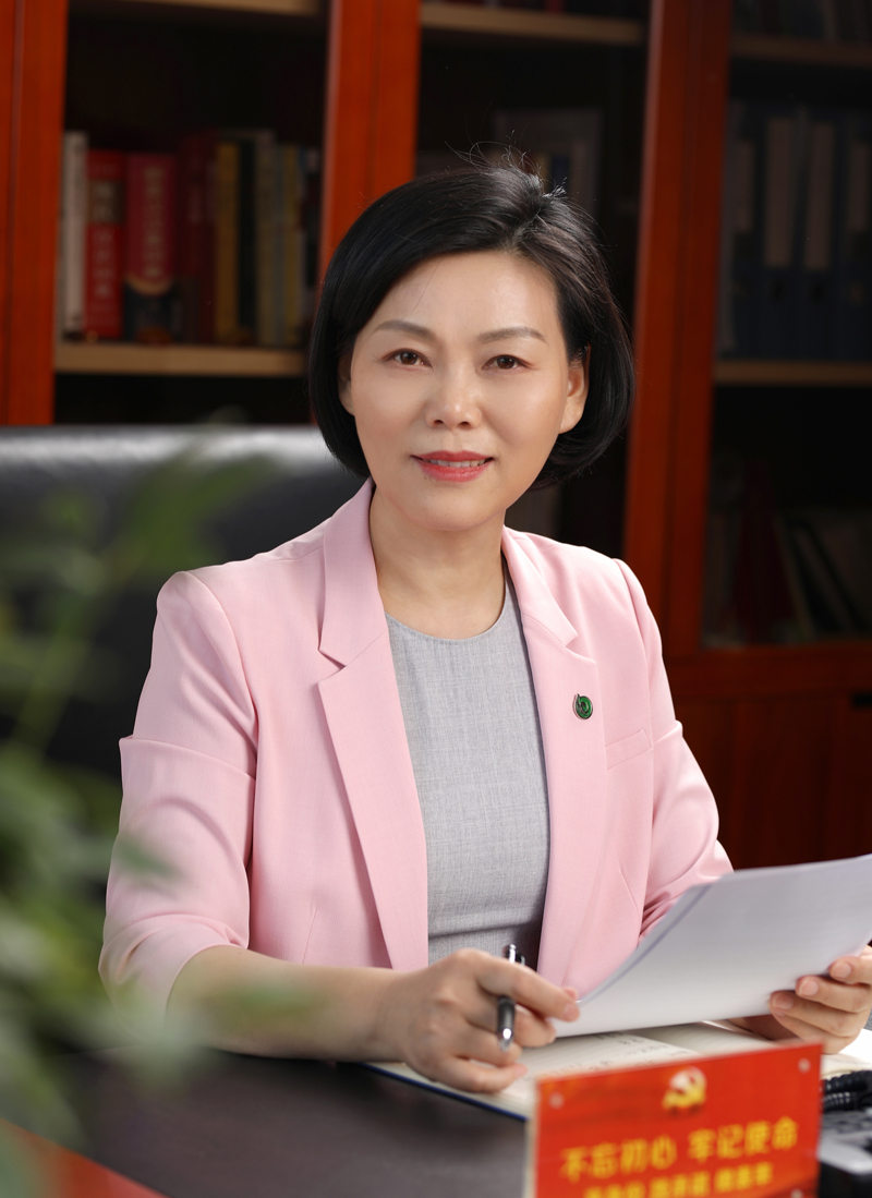 總經(jīng)理張紅